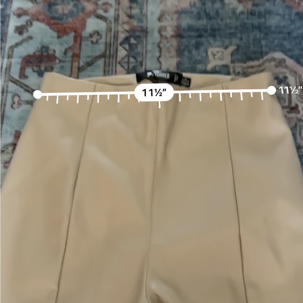 ✨ Missguided Faux Leather Leggings Split Hem Stone Sz 2 khaki, skinny, neutral - Picture 8 of 10